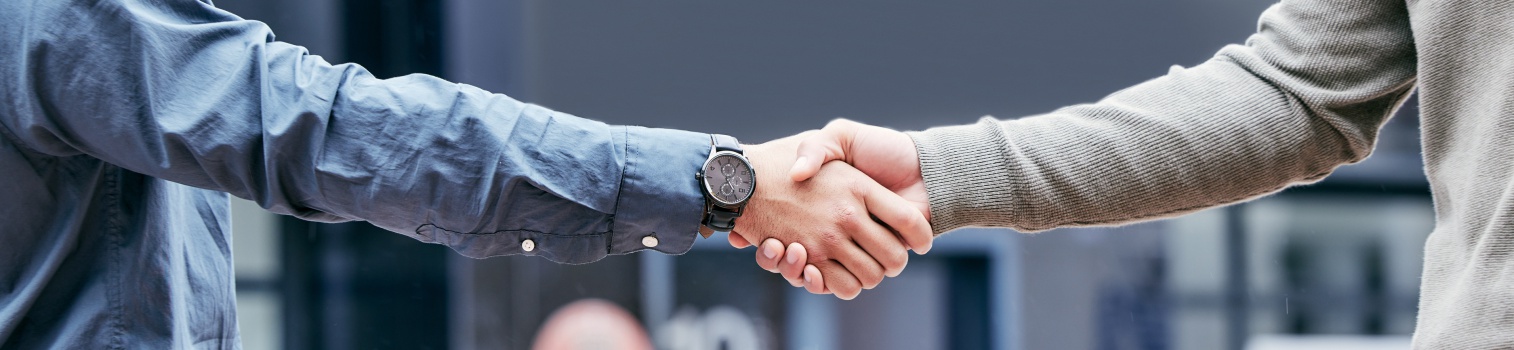 Společnost / ZÁKAZNÍCI